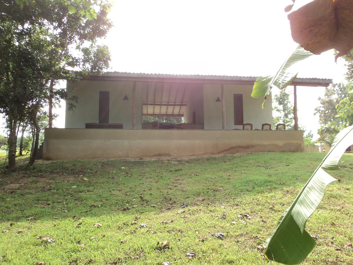 Villa Wildescape, Yala Blocks 3 & 5 Buttala Exterior foto